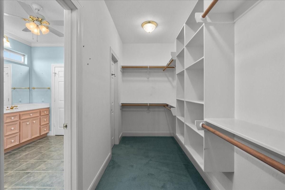 Interior, Walk-in Closets