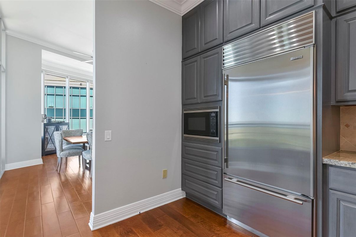 Interior, Kitchen, Stainless Steel Appliances, Water, Wood Texture Flooring