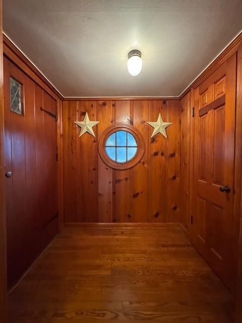 Empty room, Interior, Wood Texture Flooring, Wooden Walls