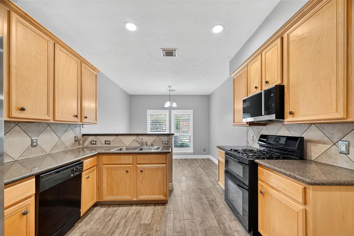 Interior, Kitchen, Pendant Lights, Recessed Lighting, Wood Texture Flooring