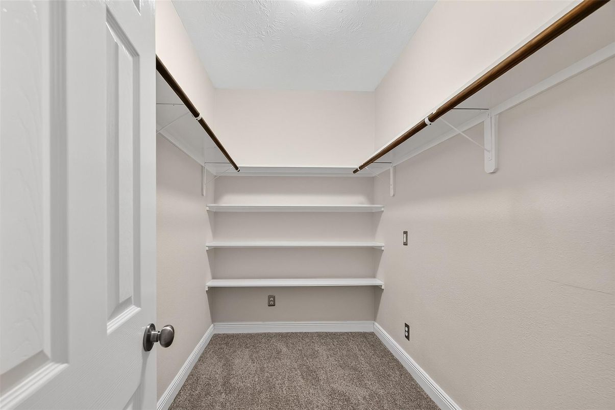 Interior, Walk-in Closets