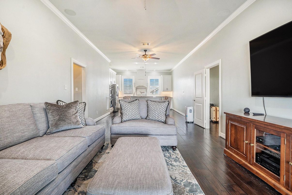 Interior, Kitchen, Living room, Recessed Lighting, Wood Texture Flooring