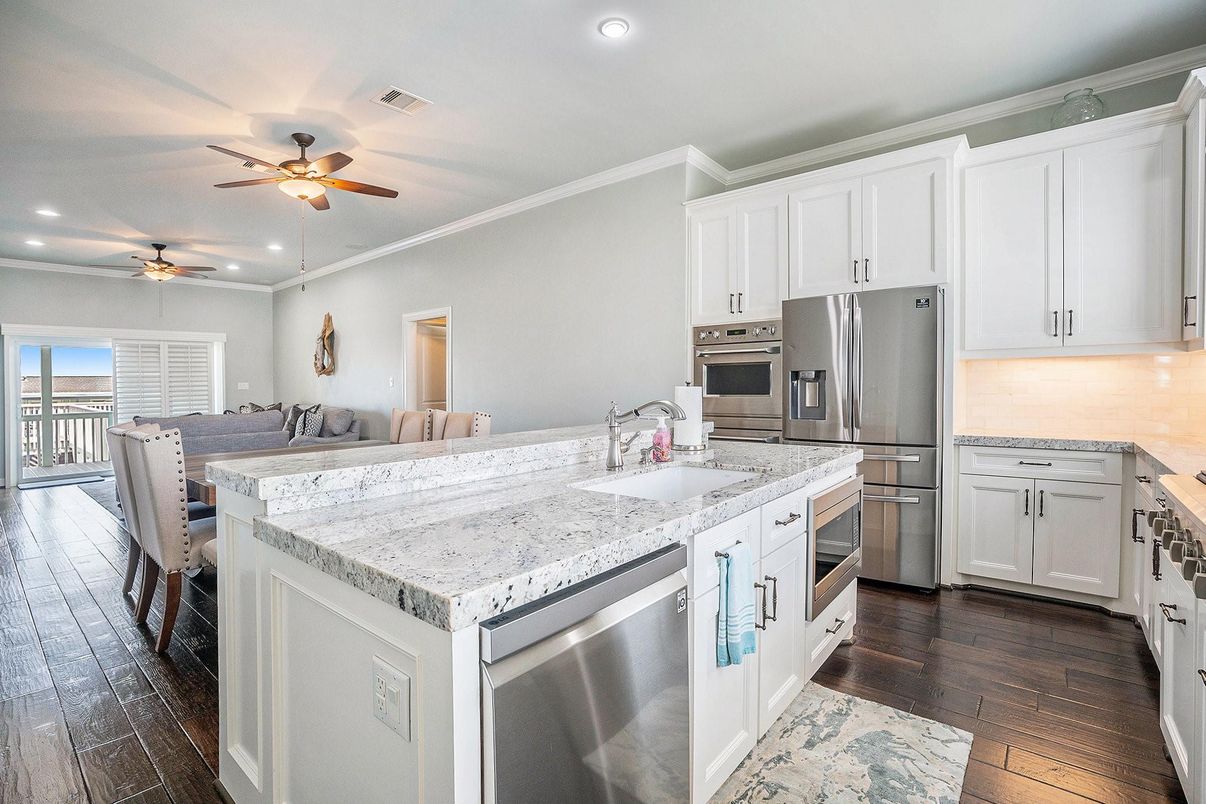 Dining room, Interior, Kitchen, Recessed Lighting, Stainless Steel Appliances, Wood Texture Flooring
