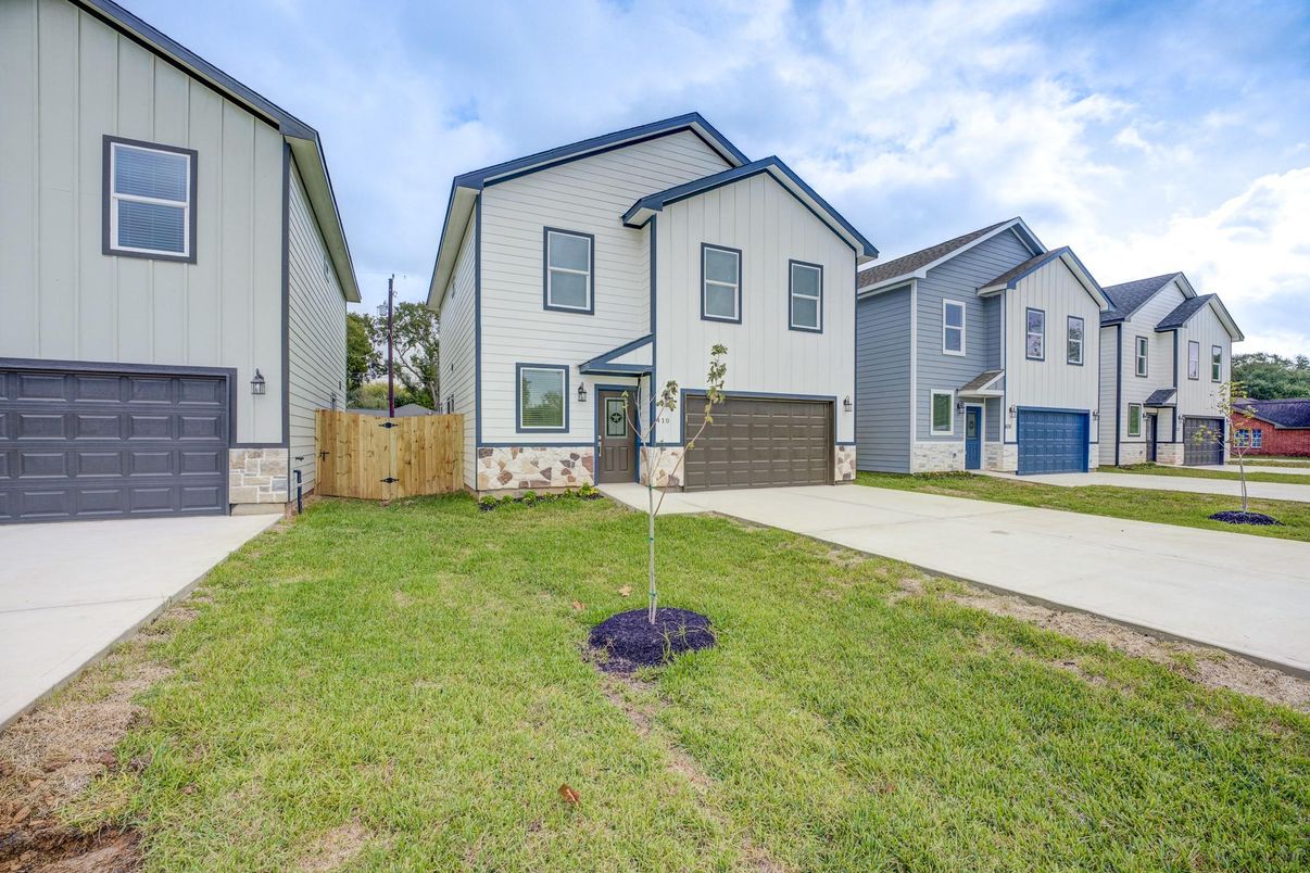 Attached, Backyard, Exterior, Facade, Farmhouse