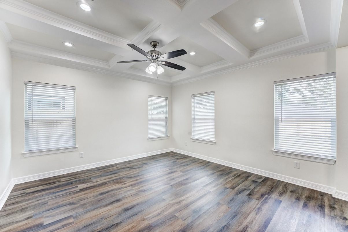 Empty room, Interior, Recessed Lighting, Wood Texture Flooring