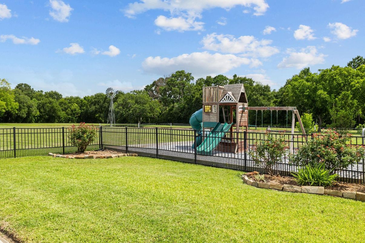 Backyard, Exterior, Playground