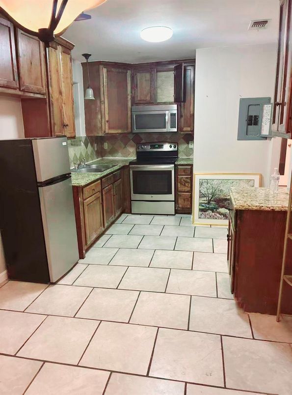 Interior, Kitchen, Pendant Lights