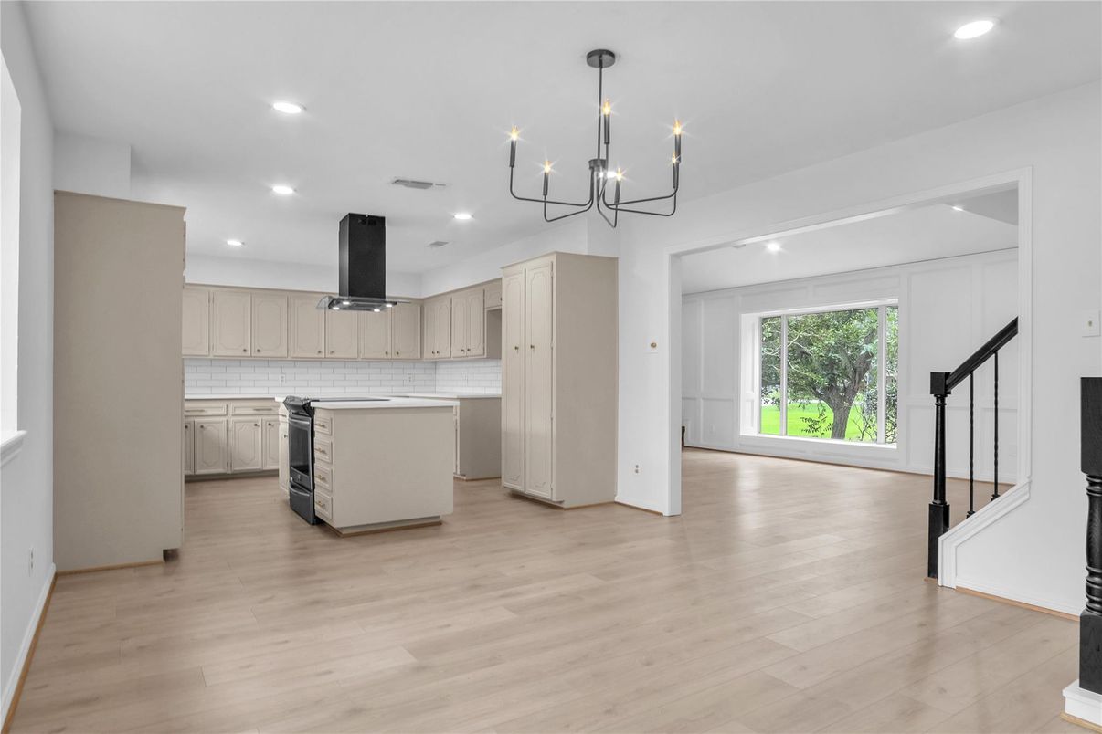 Chandelier, Interior, Kitchen, Recessed Lighting, Wood Texture Flooring
