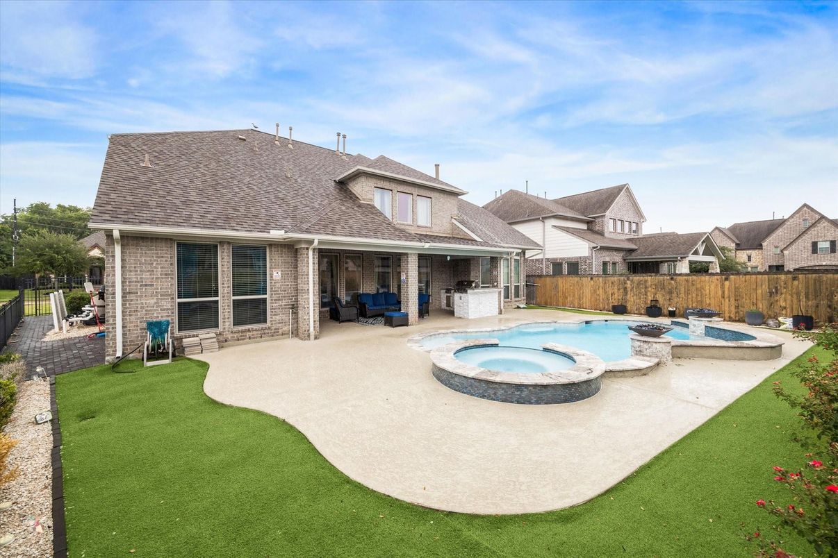 Backyard, Exterior, Pool