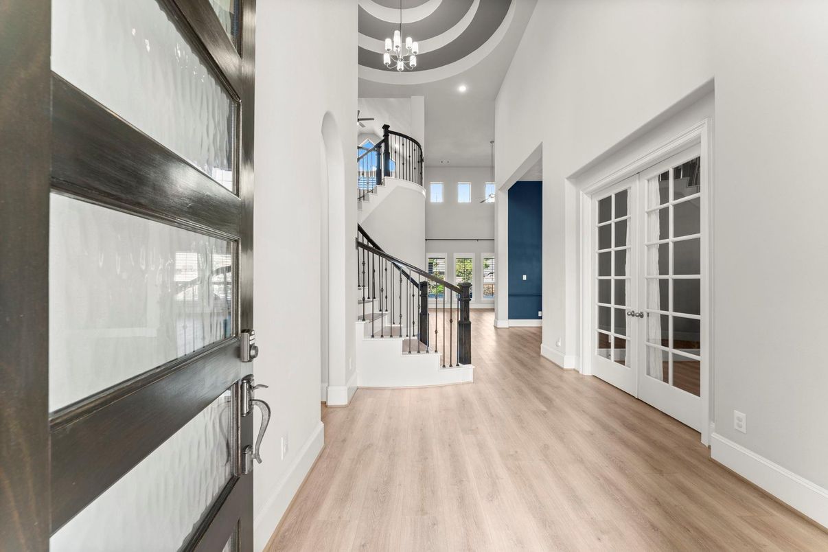 Interior, Pendant Lights, Recessed Lighting, Wood Texture Flooring