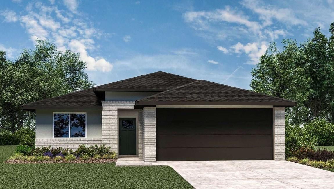 Attached, Exterior, Facade, Brick Traditional