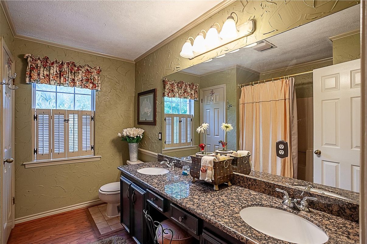 Bathroom, Dual Sink Vanities, Interior, Wood Texture Flooring