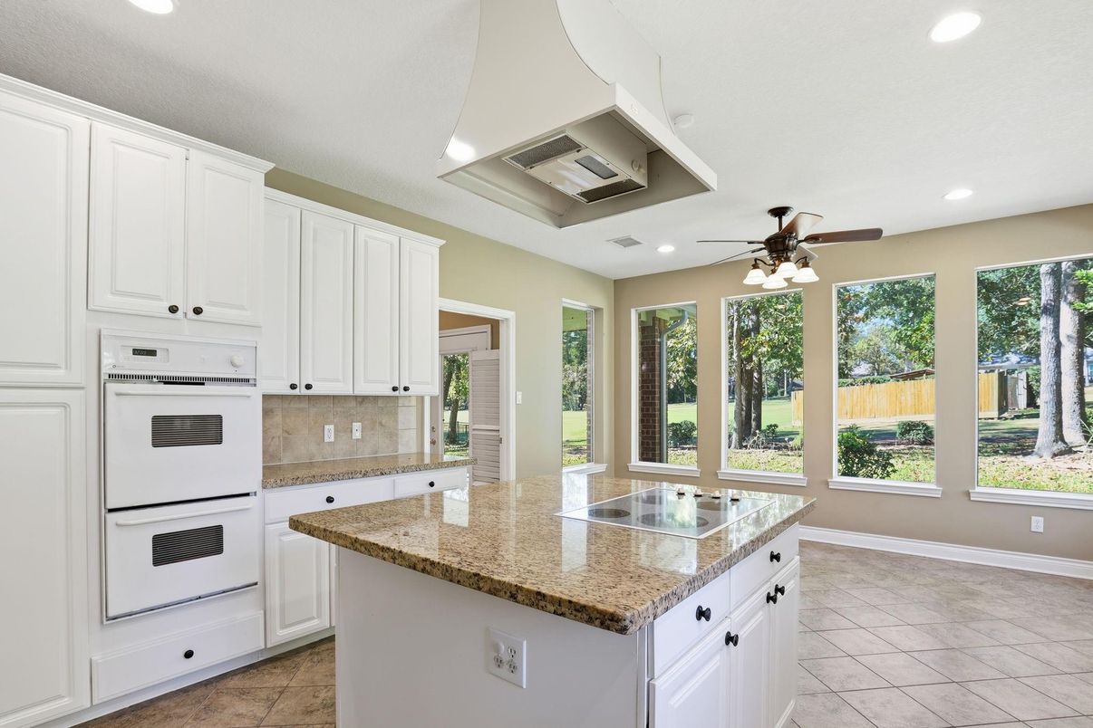 Interior, Kitchen, Recessed Lighting