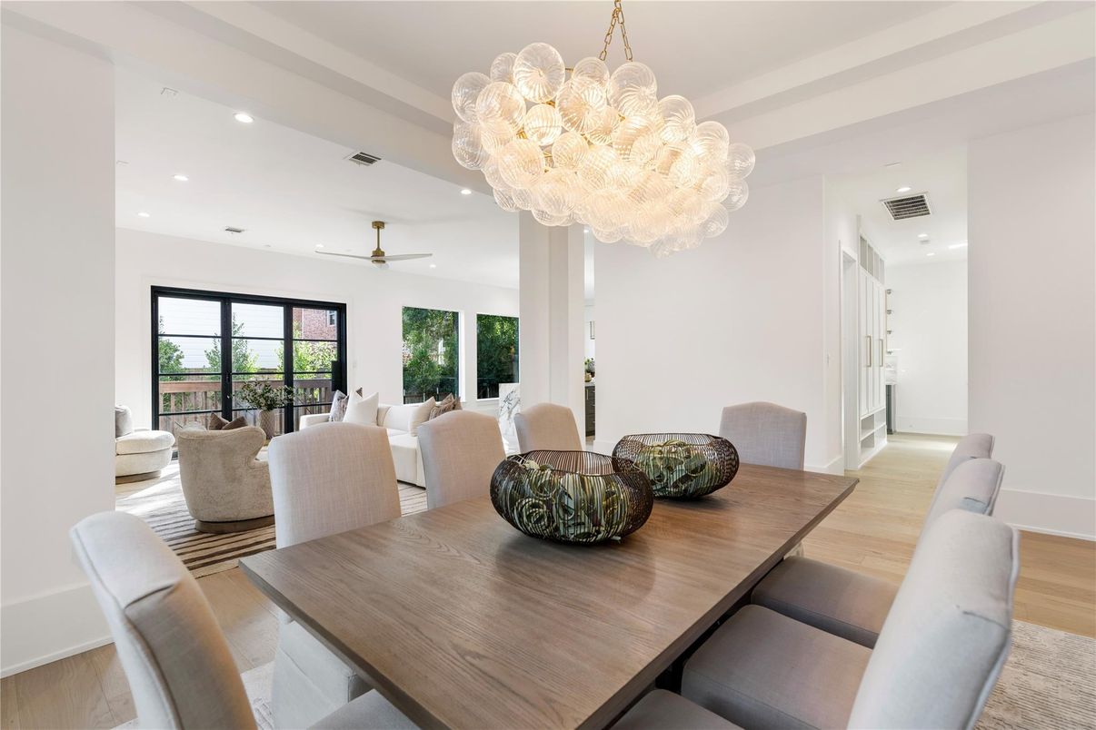 Chandelier, Dining room, Interior, Living room, Recessed Lighting, Wood Texture Flooring