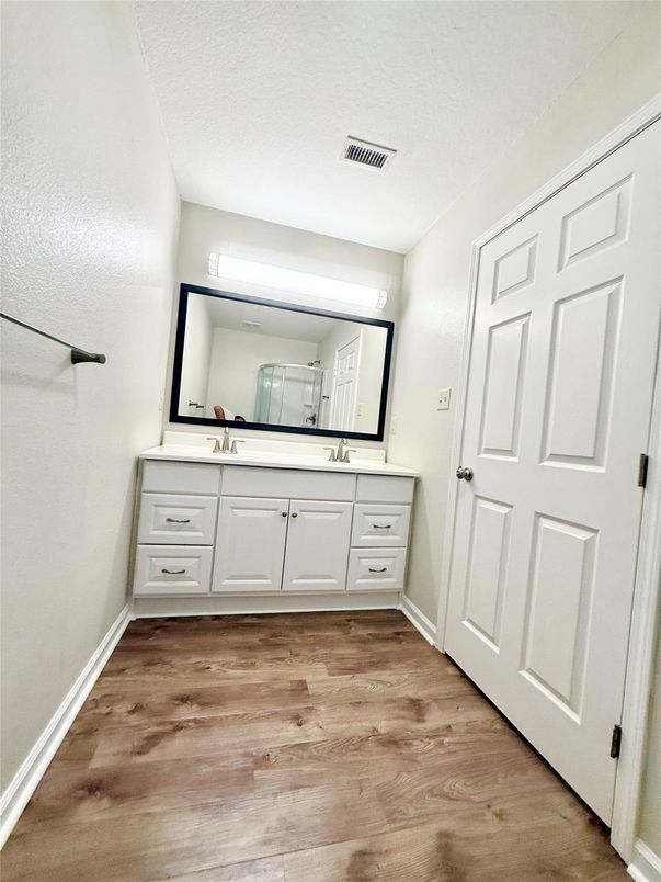 Bathroom, Dual Sink Vanities, Interior, Wood Texture Flooring