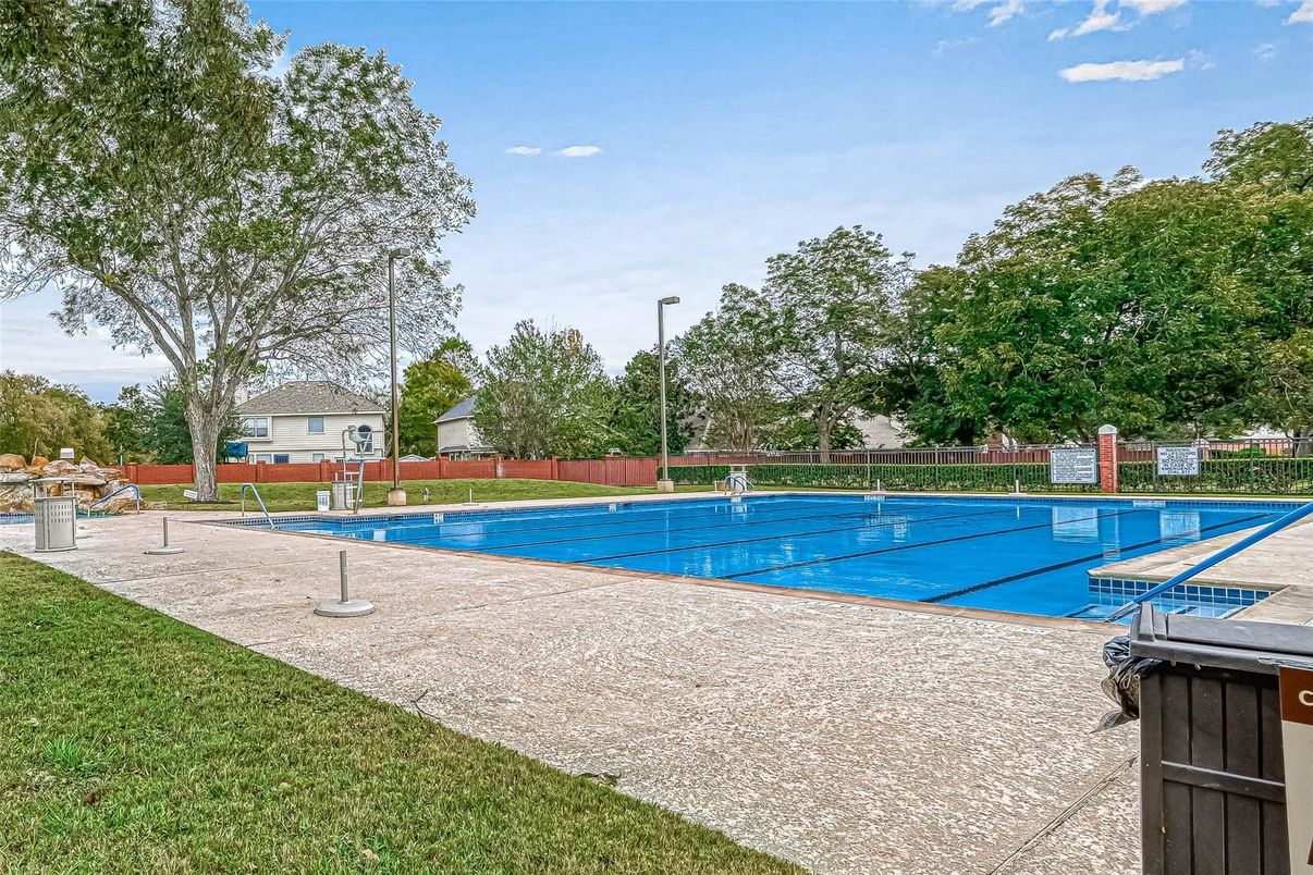 Backyard, Exterior, Pool