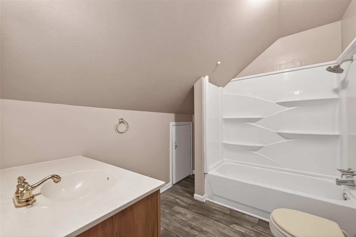 Bathroom, Interior, Wood Texture Flooring