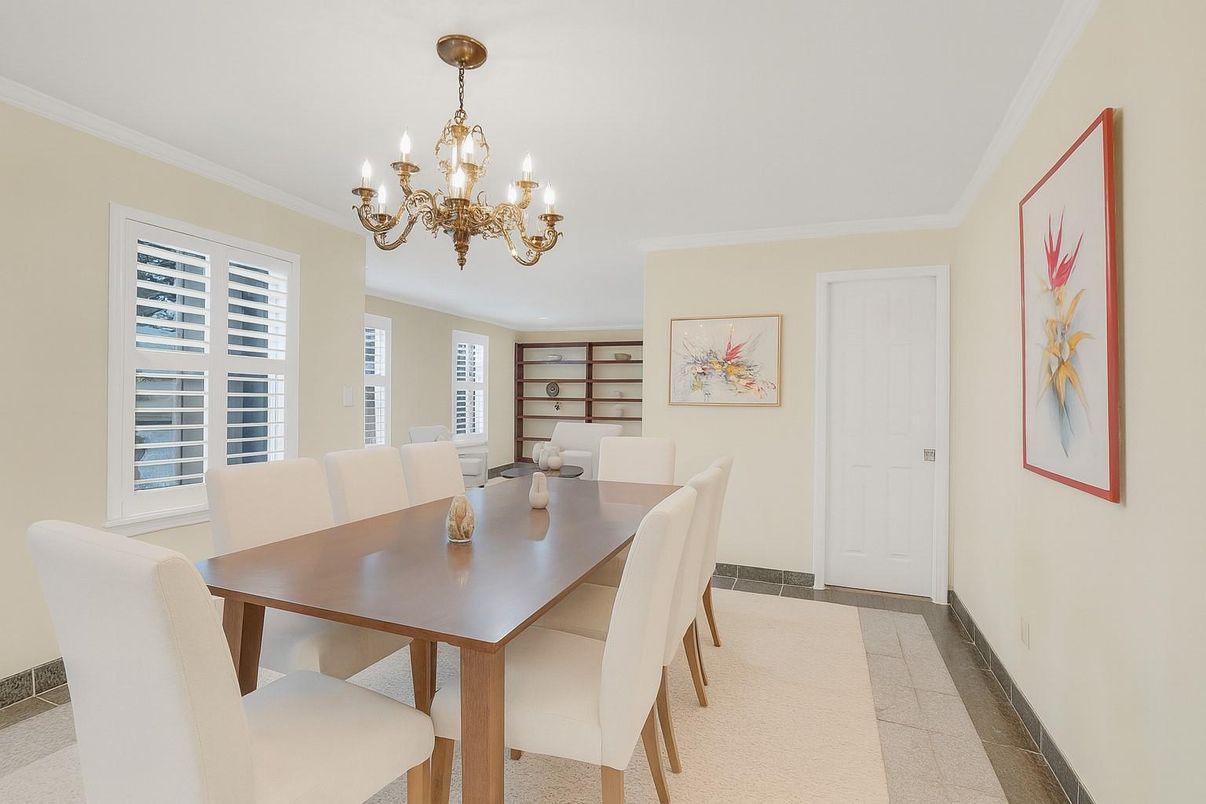 Chandelier, Dining room, Interior