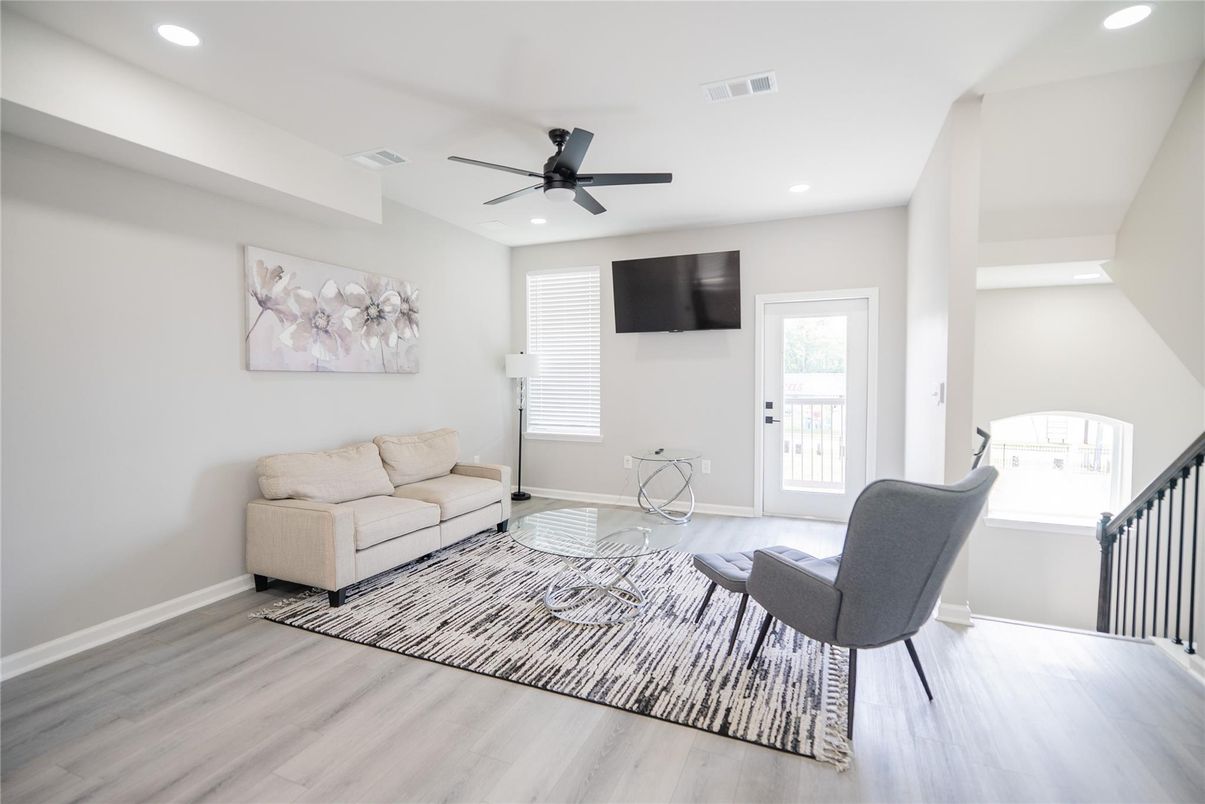 Interior, Living room, Recessed Lighting, Wood Texture Flooring