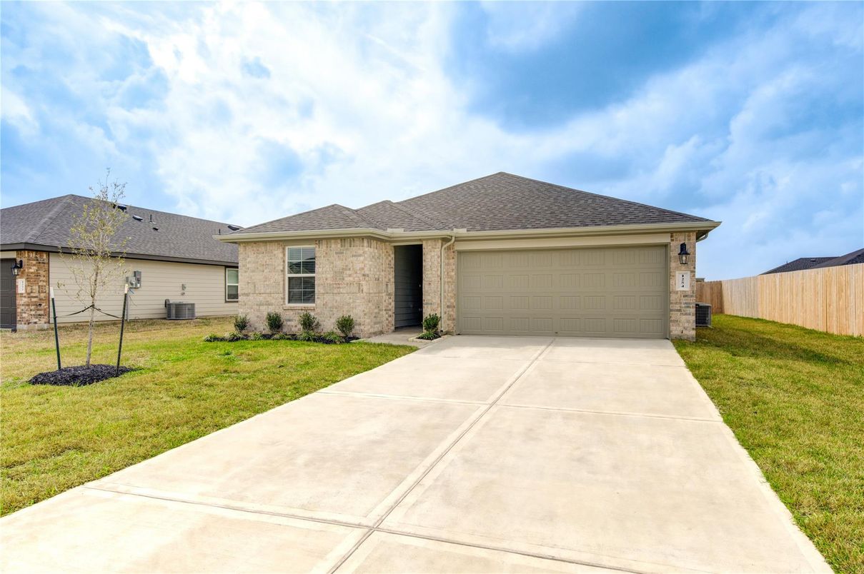 Attached, Backyard, Exterior, Facade, Ranch