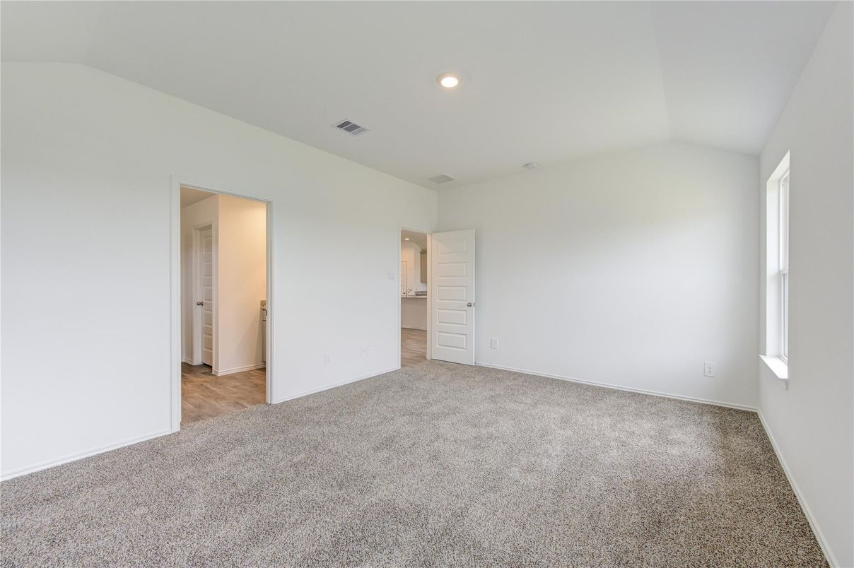 Empty room, Interior, Recessed Lighting