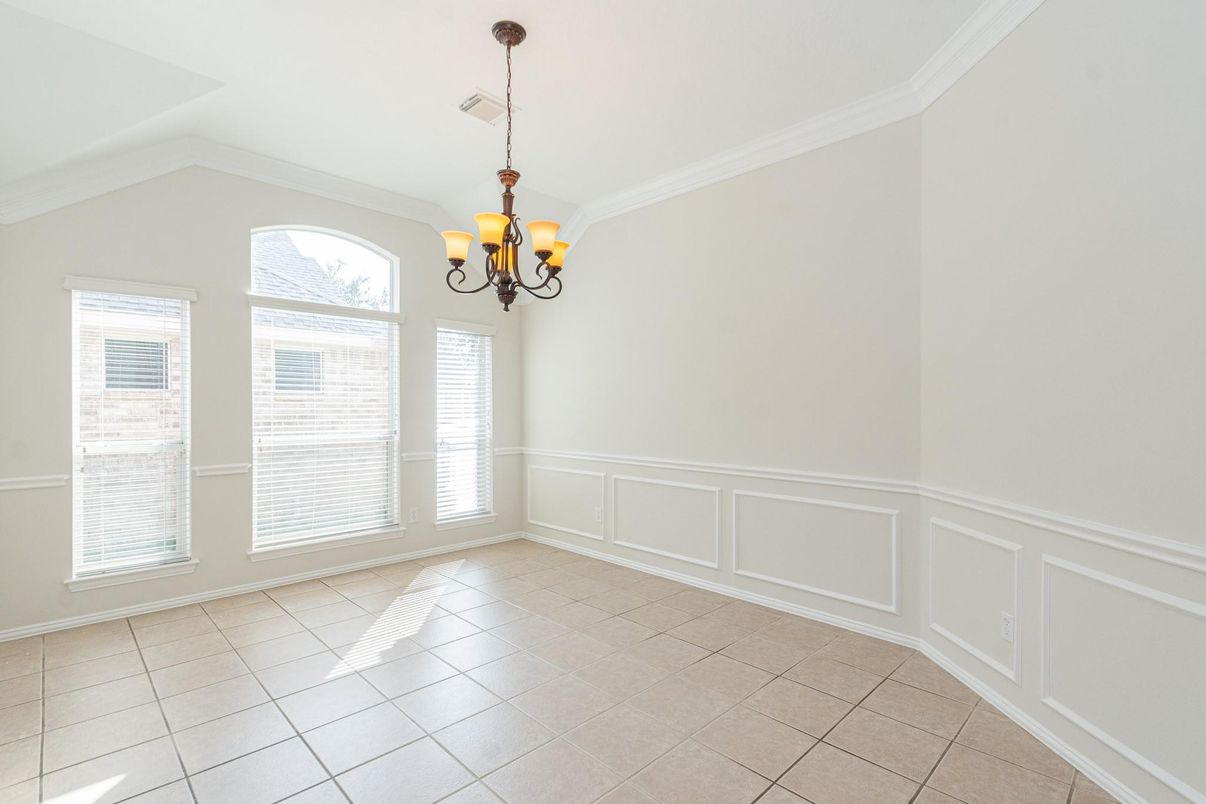 Chandelier, Empty room, Interior
