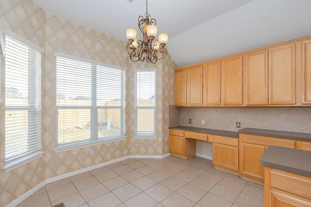 Chandelier, Interior