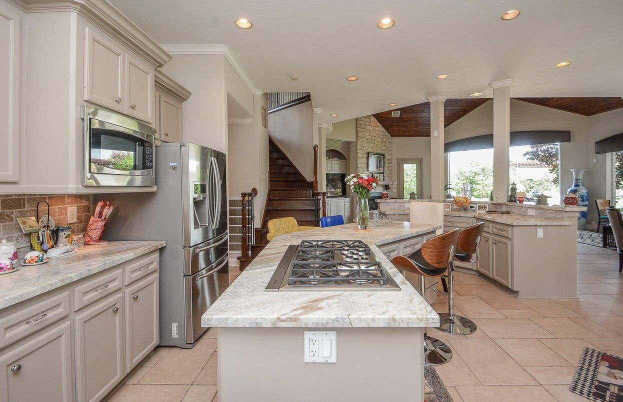 Interior, Kitchen, Recessed Lighting, Stainless Steel Appliances, Wooden Beams, Wooden Ceilings