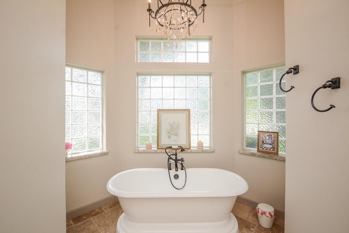 Bathroom, Free Standing Baths, Interior