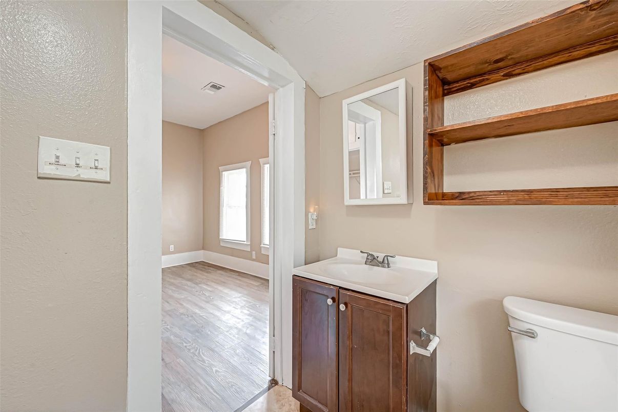 Bathroom, Interior, Wood Texture Flooring