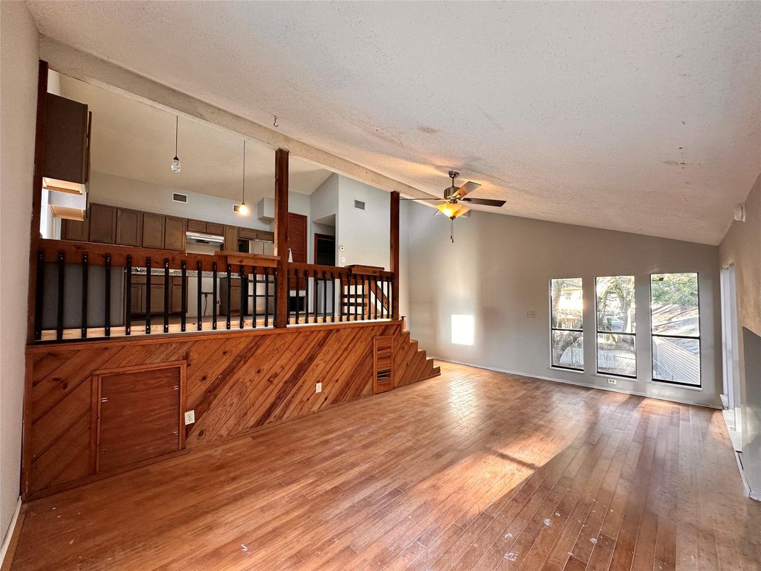 Interior, Kitchen, Pendant Lights, Wood Texture Flooring