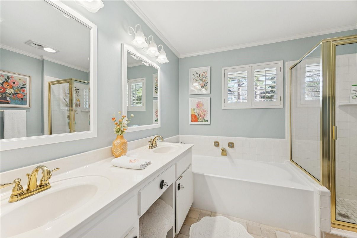 Bathroom, Dual Sink Vanities, Glass Shower, Interior