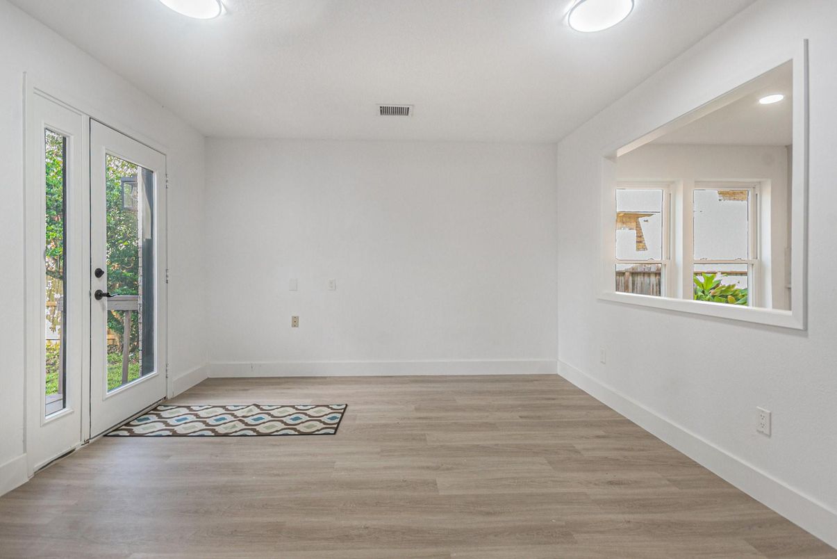 Empty room, Interior, Recessed Lighting, Wood Texture Flooring