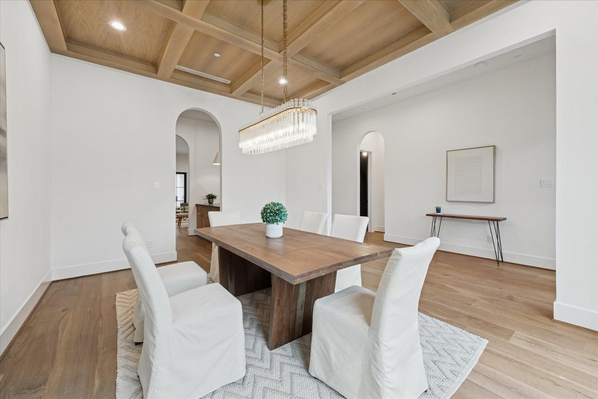 Chandelier, Dining room, Interior, Recessed Lighting, Wooden Beams, Wooden Ceilings, Wood Texture Flooring