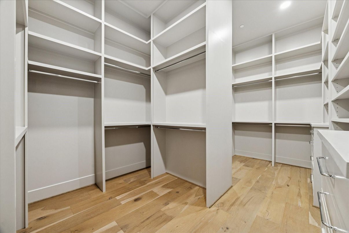 Interior, Recessed Lighting, Walk-in Closets, Wood Texture Flooring