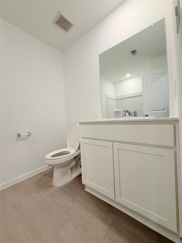 Bathroom, Interior, Recessed Lighting, Wood Texture Flooring