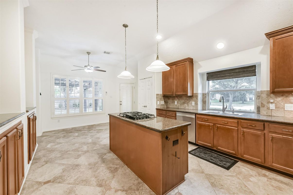 Interior, Kitchen, Pendant Lights, Recessed Lighting