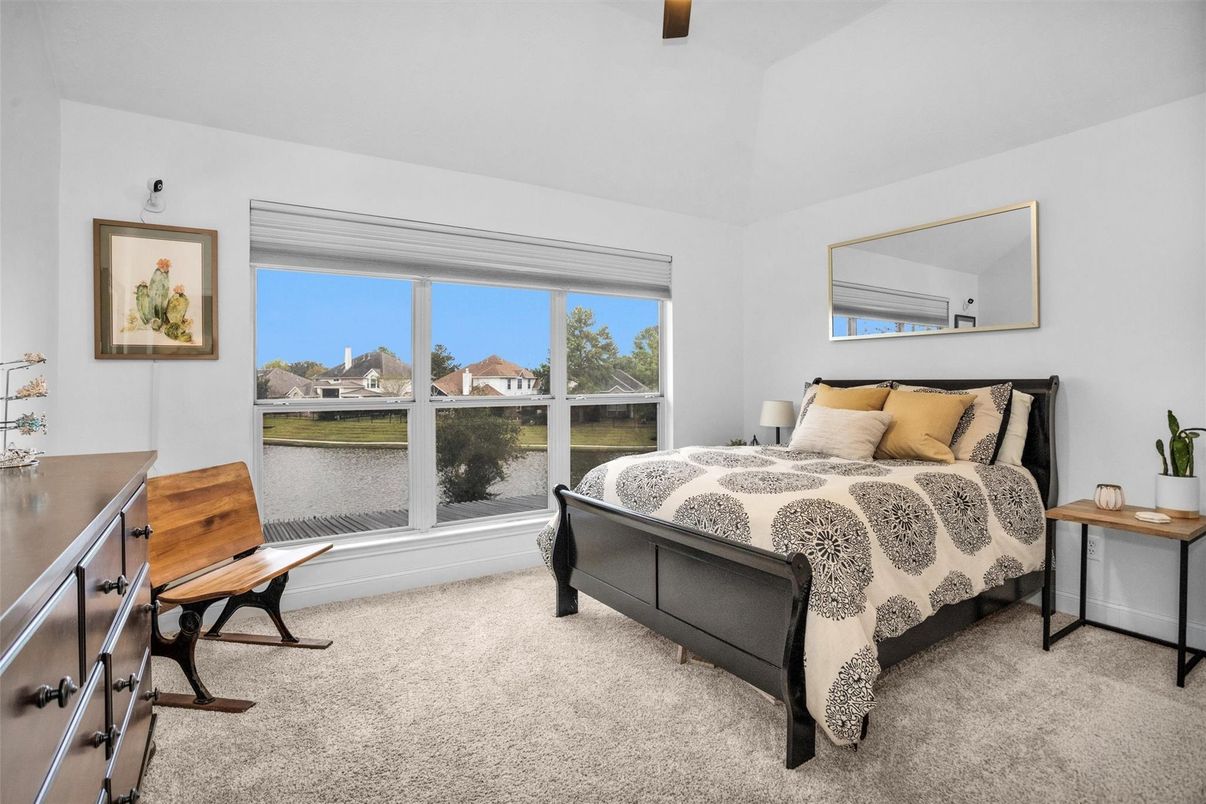 Bedroom, Interior, Water