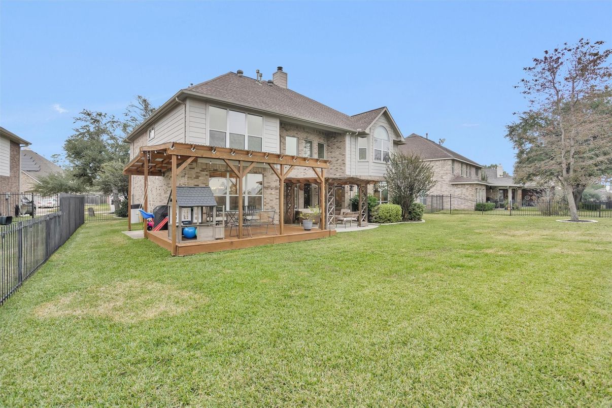 Backyard, Exterior, Playground