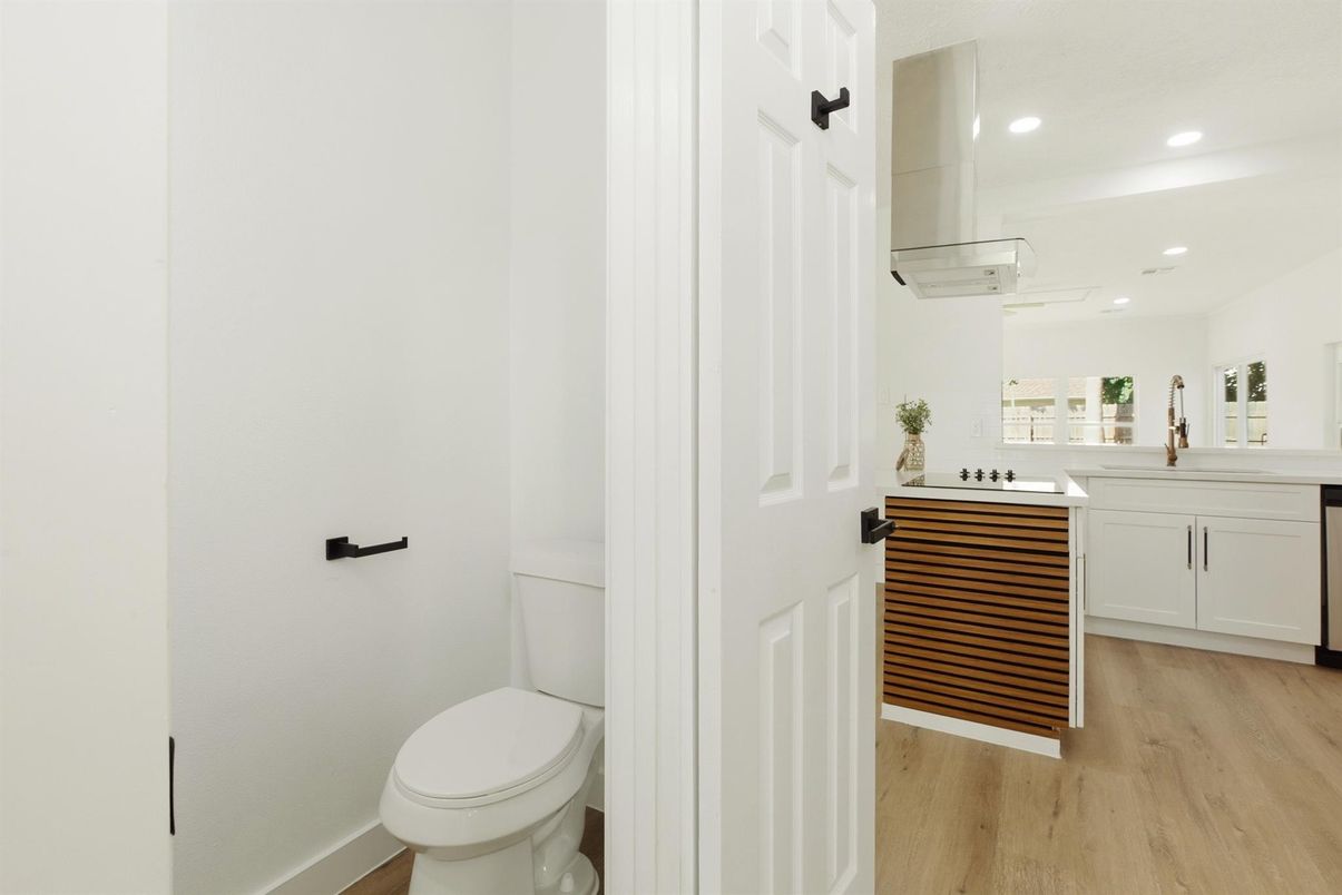 Bathroom, Interior, Recessed Lighting, Wood Texture Flooring