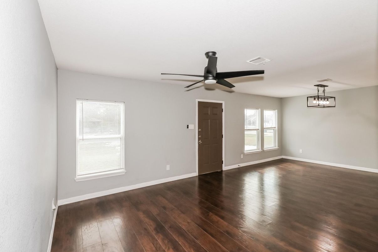 Empty room, Interior, Pendant Lights, Wood Texture Flooring