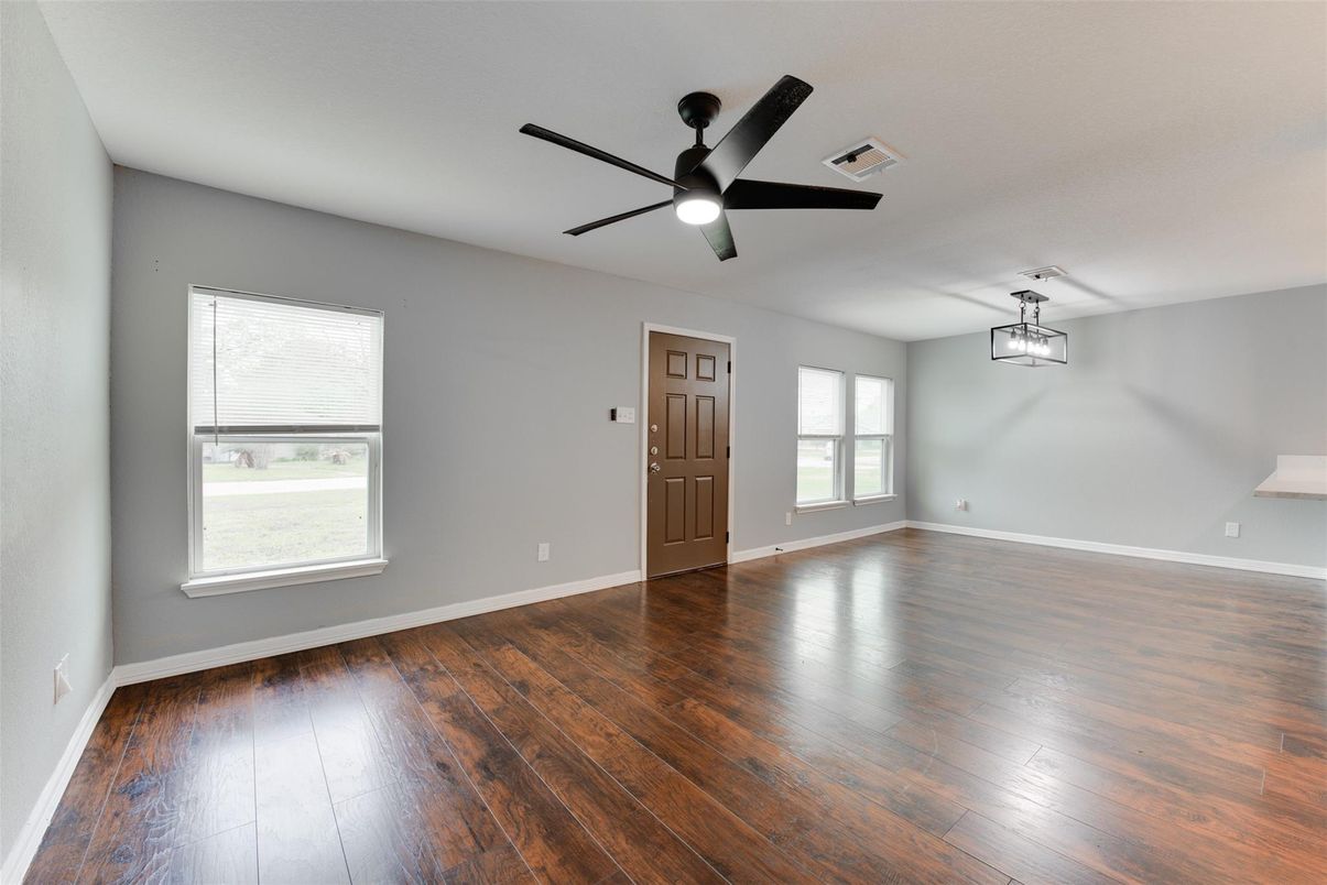 Empty room, Interior, Pendant Lights, Wood Texture Flooring