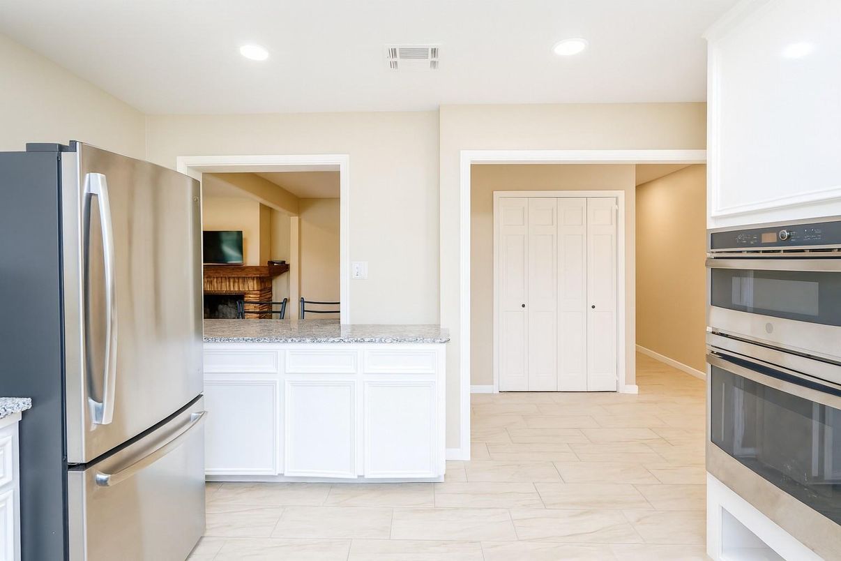 Interior, Kitchen, Marble, Recessed Lighting, Stainless Steel Appliances