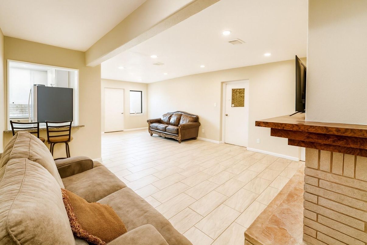 Interior, Living room, Recessed Lighting