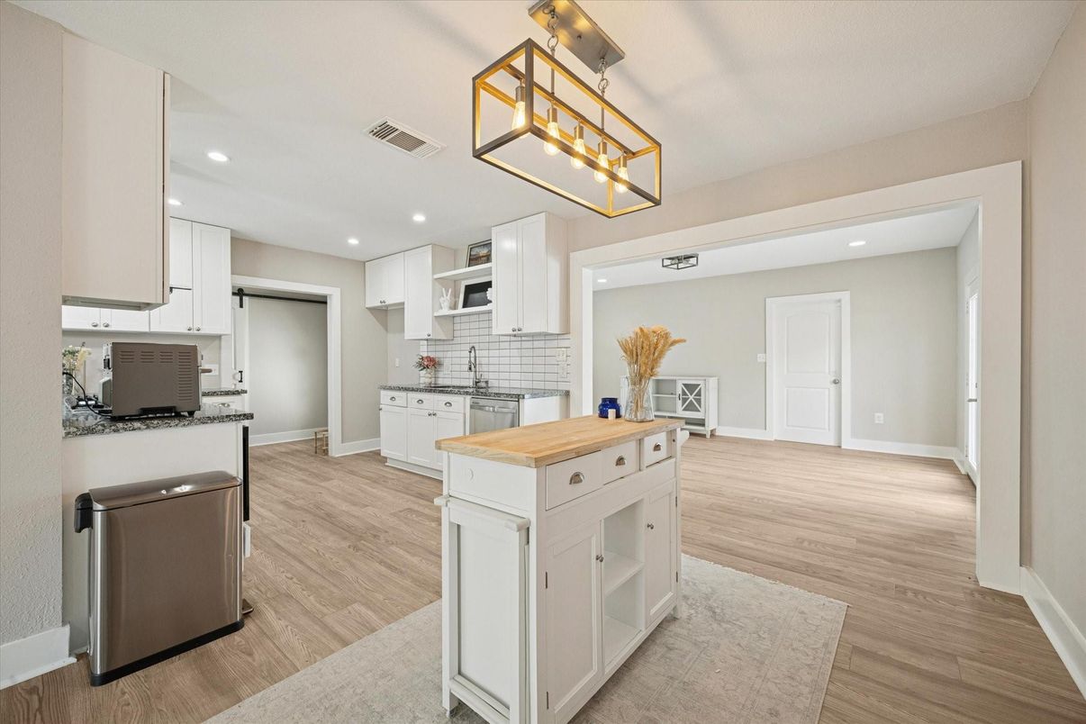 Interior, Kitchen, Pendant Lights, Recessed Lighting, Wood Texture Flooring