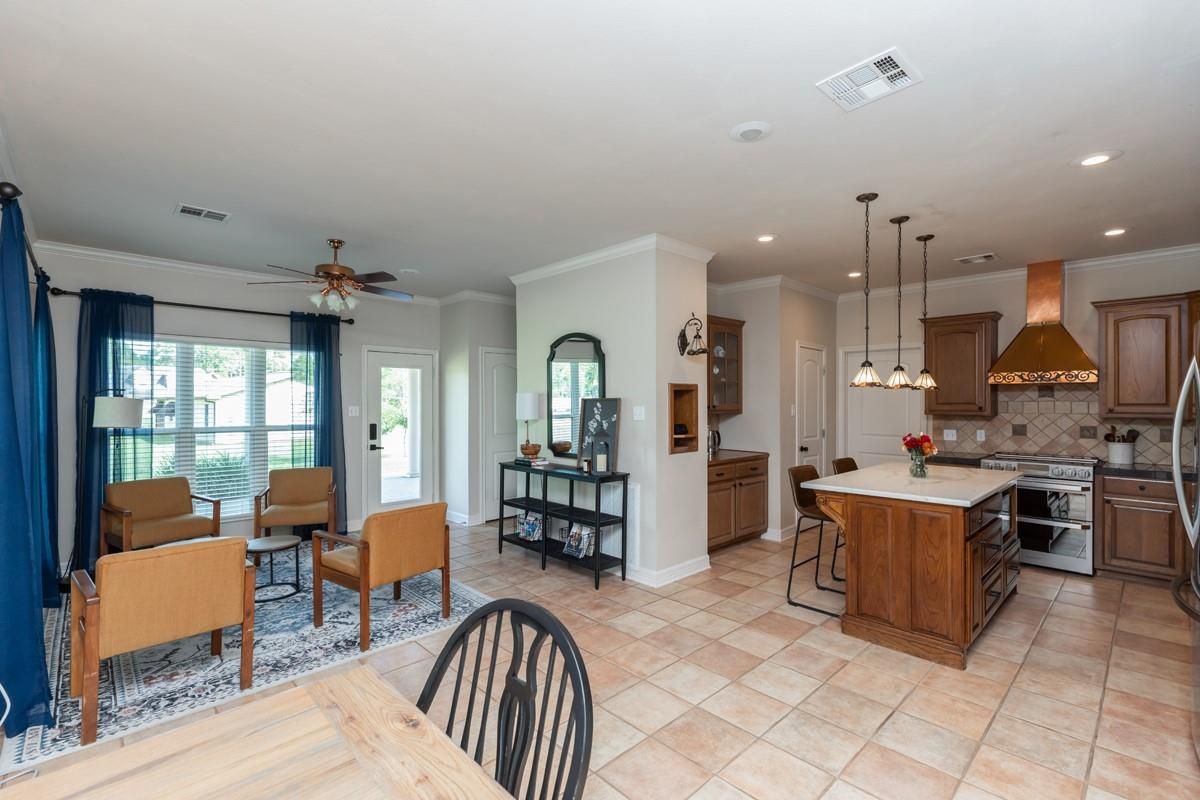 Interior, Kitchen, Living room, Pendant Lights, Recessed Lighting