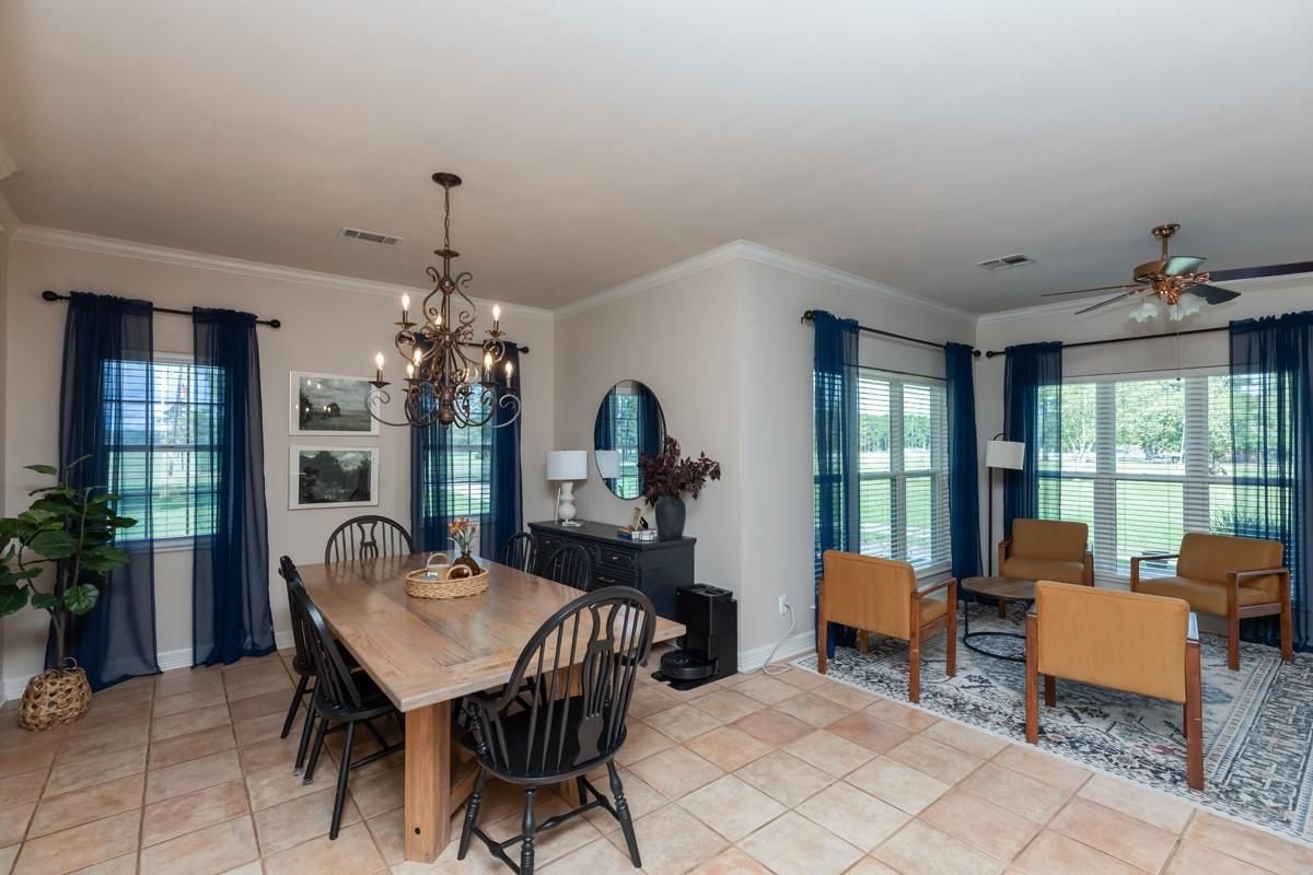 Chandelier, Dining room, Interior, Living room