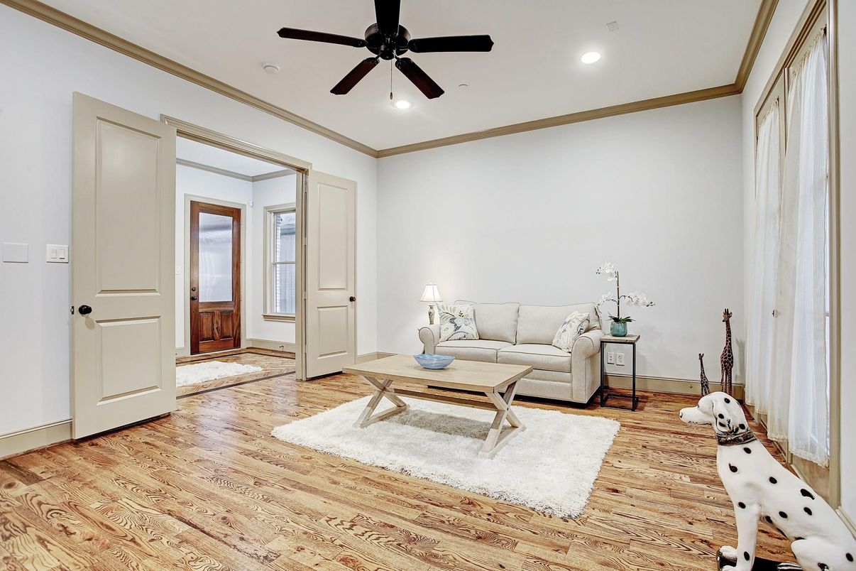 Interior, Living room, Recessed Lighting, Wood Texture Flooring