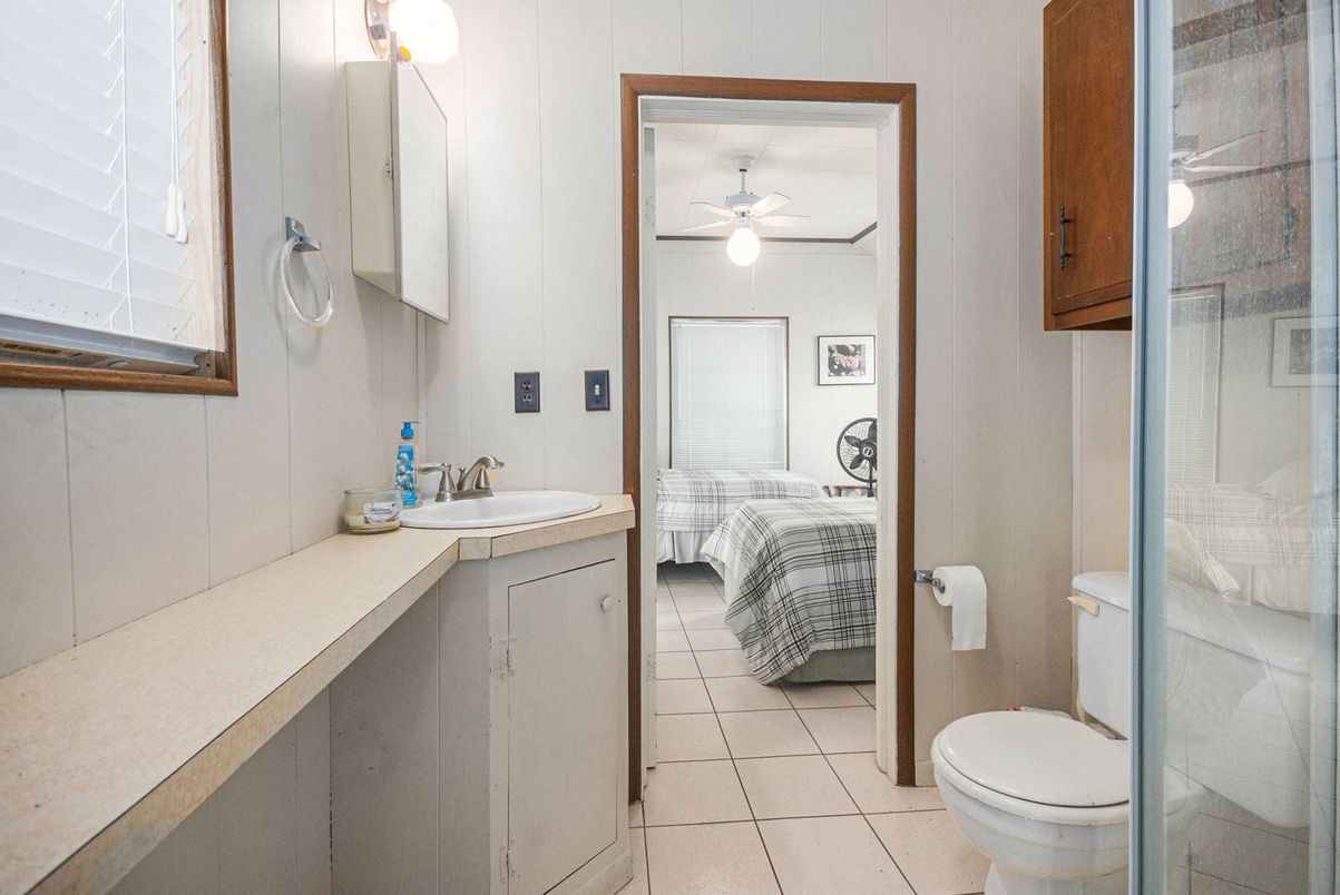 Bathroom, Bedroom, Interior