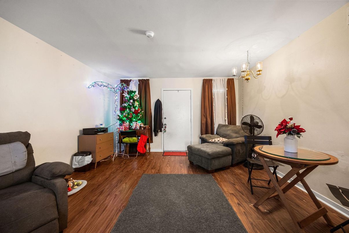 Chandelier, Interior, Wood Texture Flooring